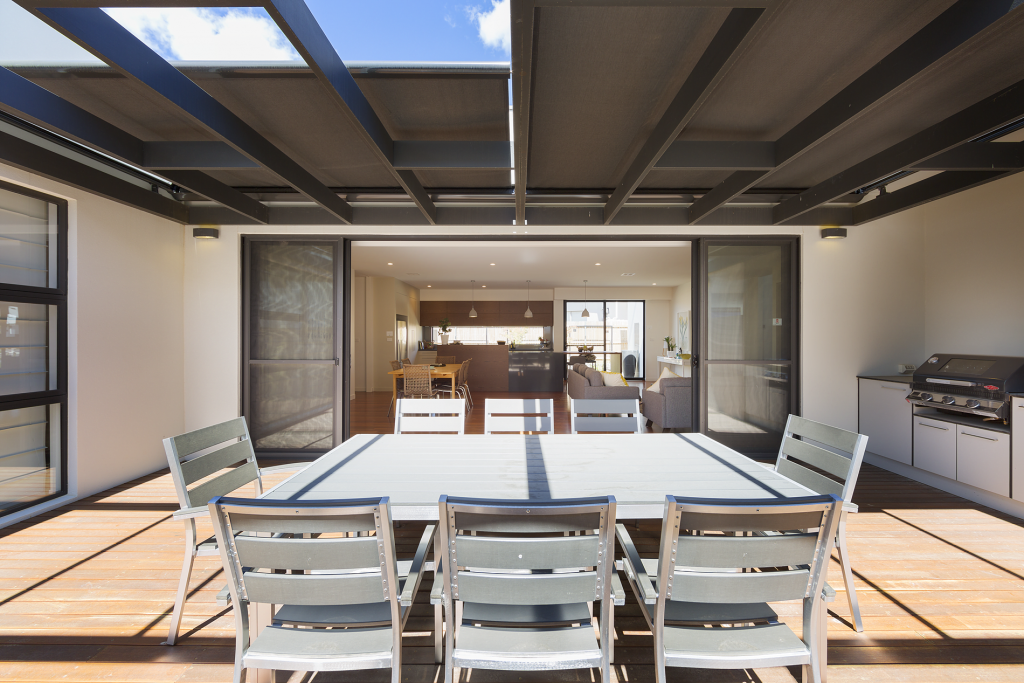 Stanbond SA - Outdoor Blinds Adelaide - Image of Sundream awning