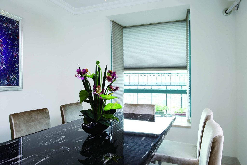 Stanbond SA - Blinds Adelaide - Image of dining room honeycomb blinds