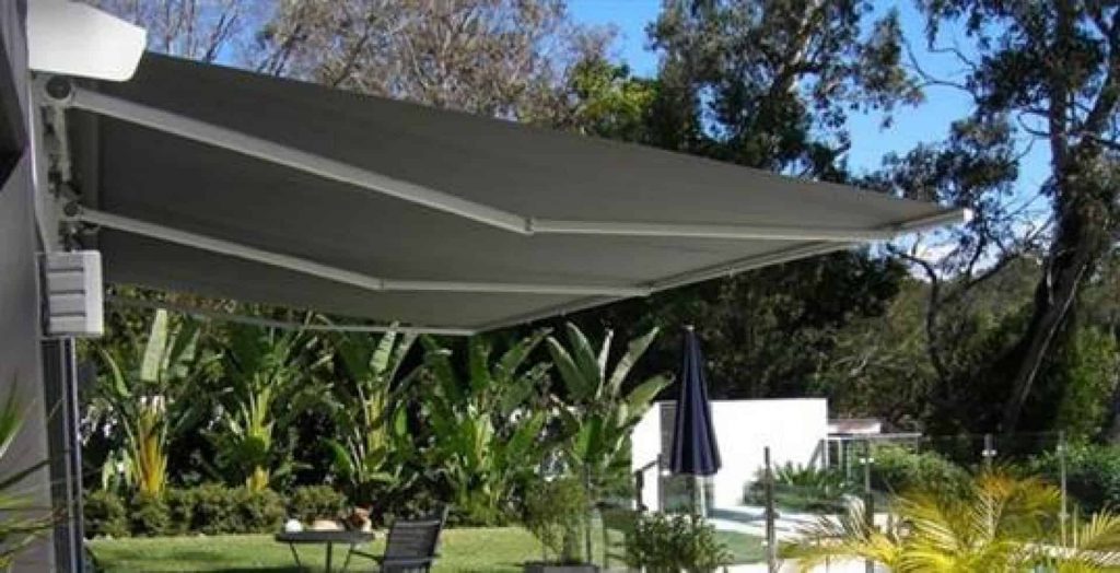 Stanbond SA - Outdoor Blinds Adelaide - Image of folding arm retractable awnings