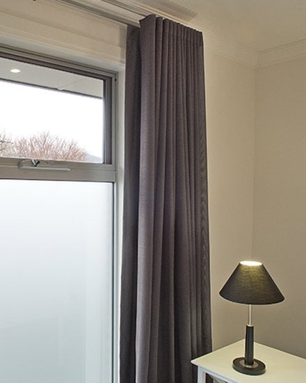 Stanbond SA - Modern Curtains Adelaide - close up image of modern curtains