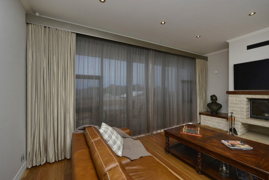 Stan Bond SA - Curtains Adelaide - Close up Image of modern curtains