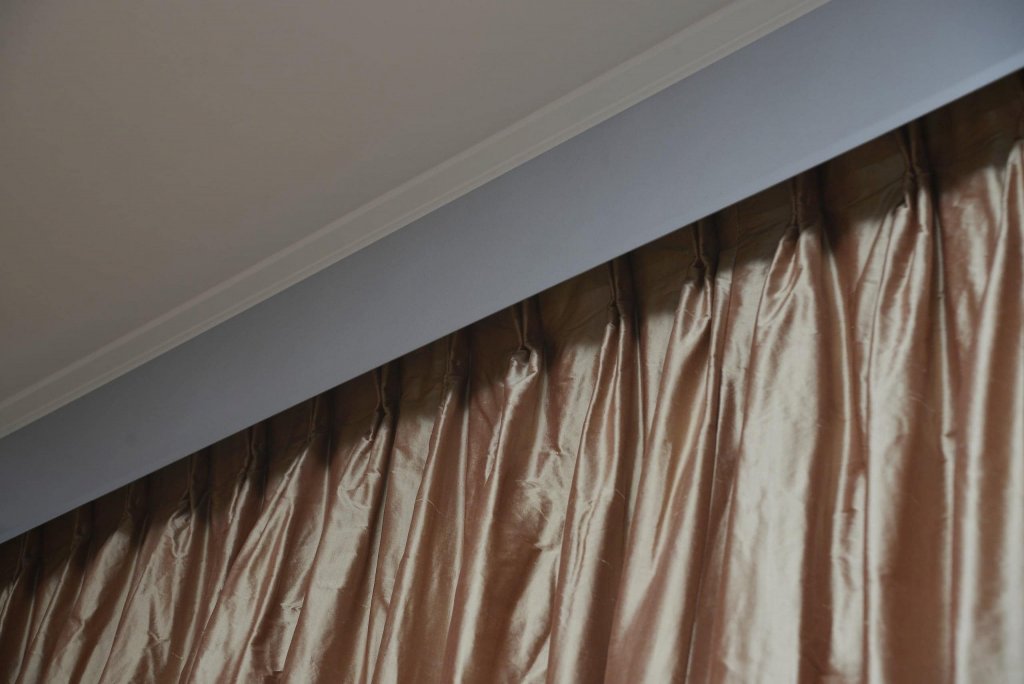 Stan Bond SA - Curtains Adelaide - Close up Image of traditional curtains